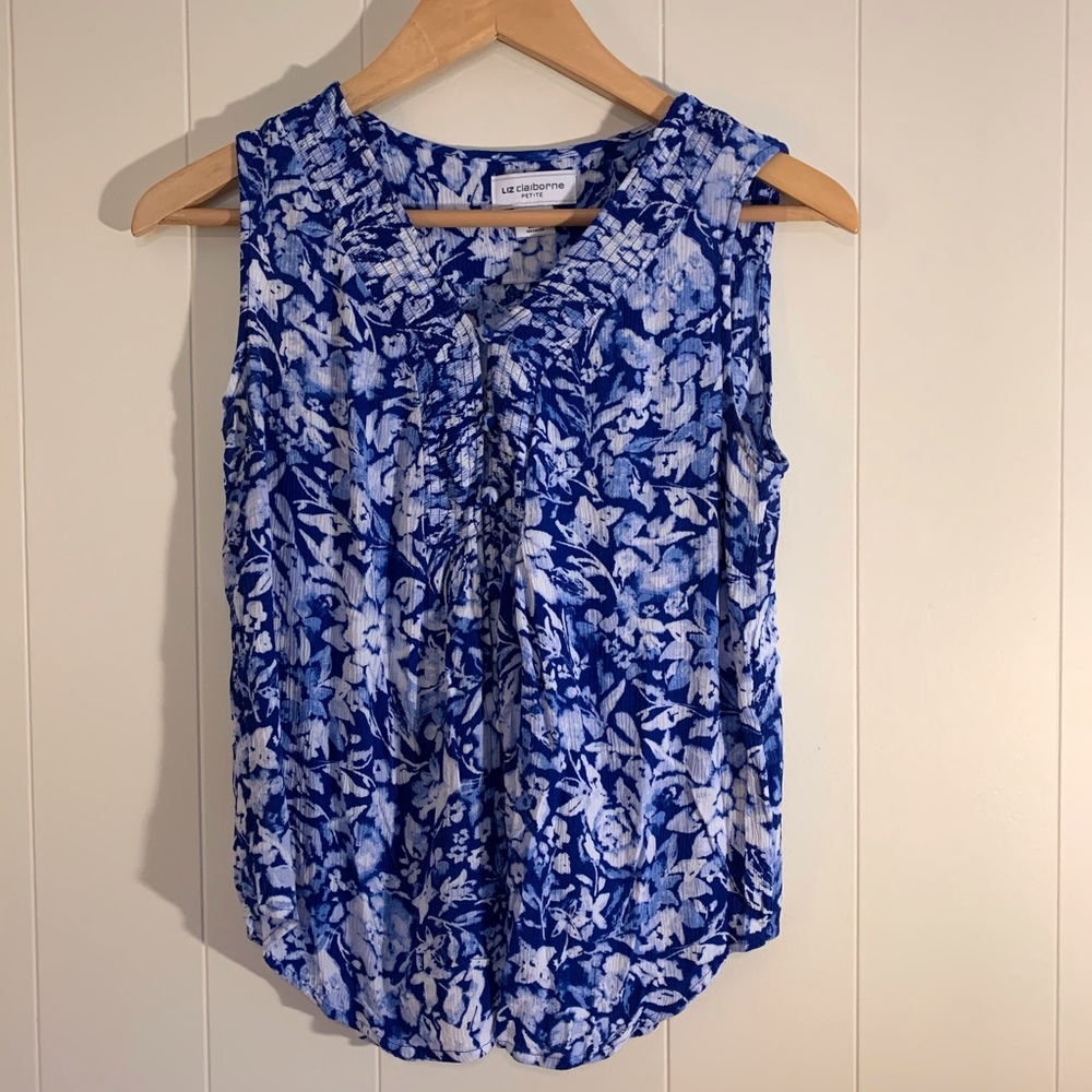 Liz Claiborne-Sleeveless Flora Blouse.Small Petite